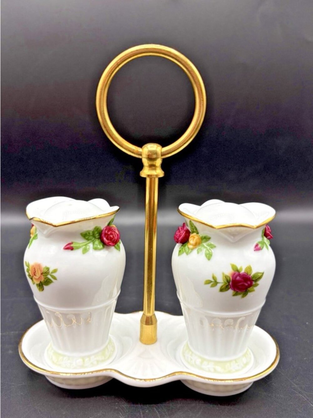 Royal Doulton Royal Albert Old Country Roses Salt Pepper Shakers Tray - Picture 3 of 16